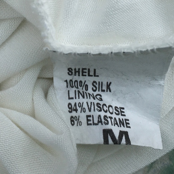 Feminine size M silk blouse fully lined with layered 3/4 bell sleeves - Picture 7 of 8
